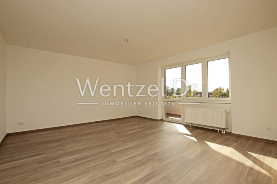 Moderne 3-Zimmer-Wohnung mit großzügigem Balkon – Ihr neues Zuhause zum Wohlfühlen in bester Lage - Wohnzimmer