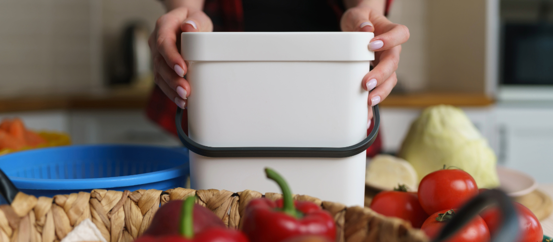 Mehr über den Artikel erfahren Küchenabfälle recyclen mit der Bokashi-Methode